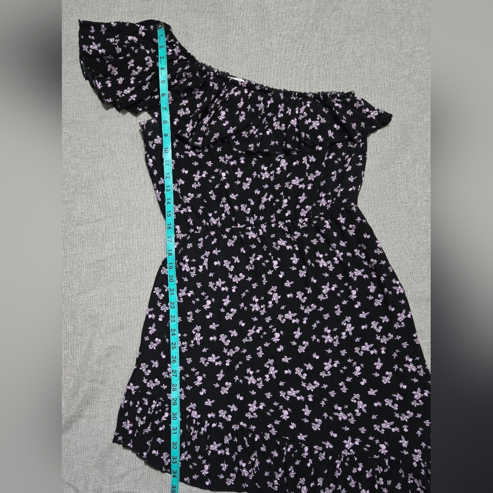 LEITH Floral One Shoulder Ruffle Asymmetric Hem Dress Black Lavender Size Medium - Picture 11 of 15
